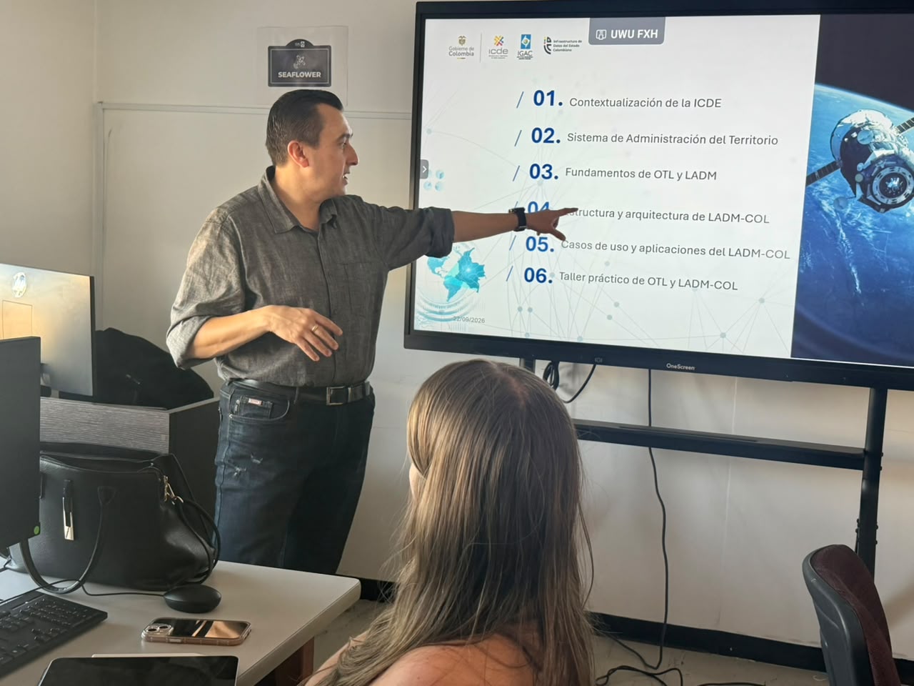TALLER LADM-COL 4
